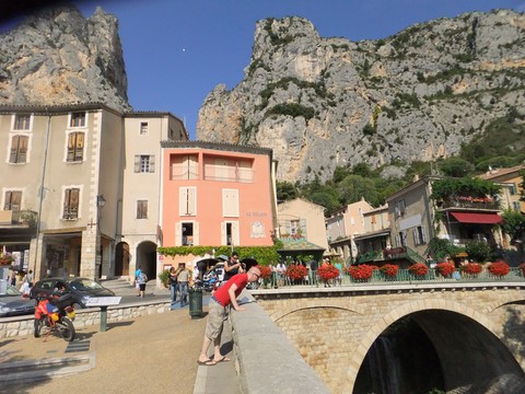 Le pont au dessus de l'Adou